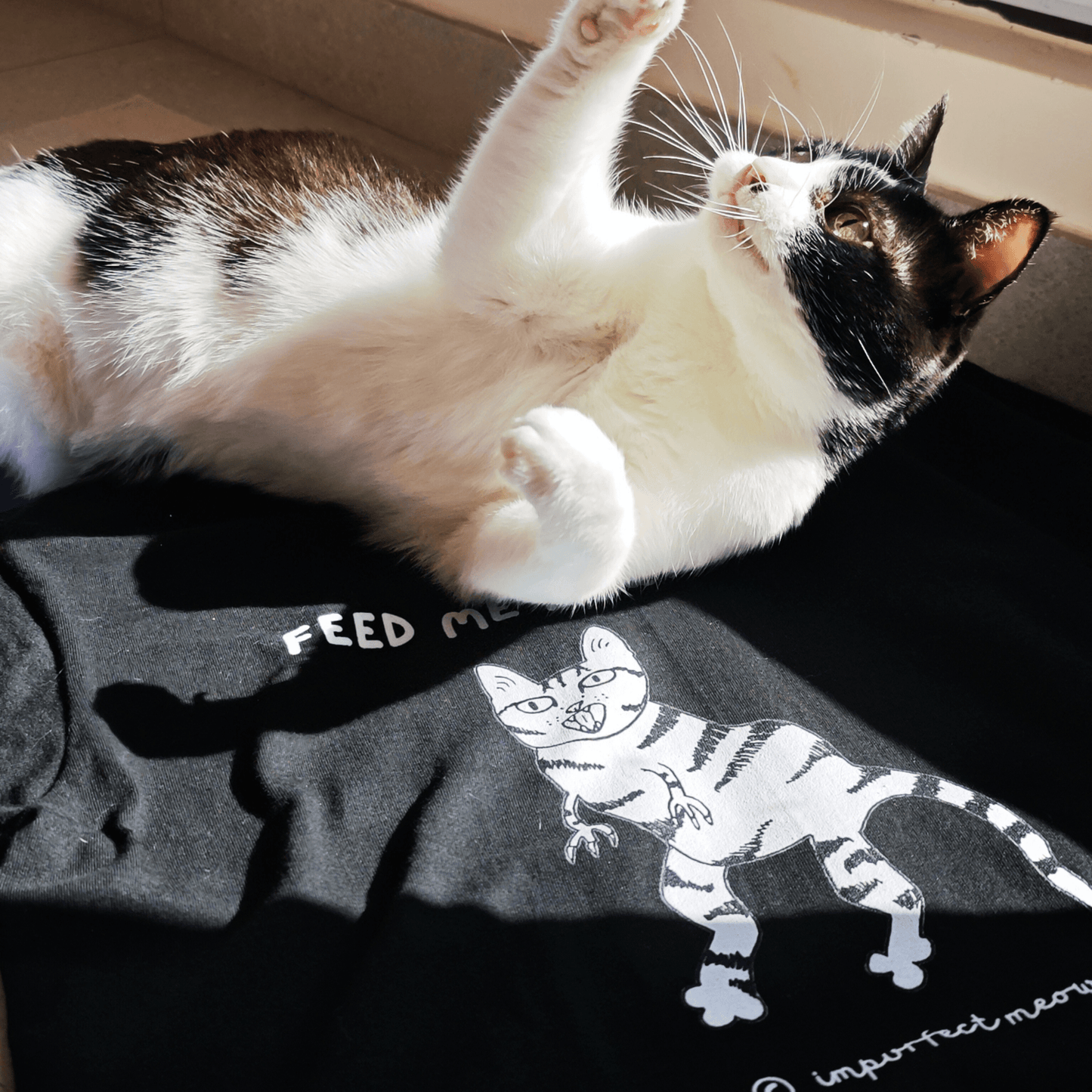 Feed Me Now (Big) T-shirt